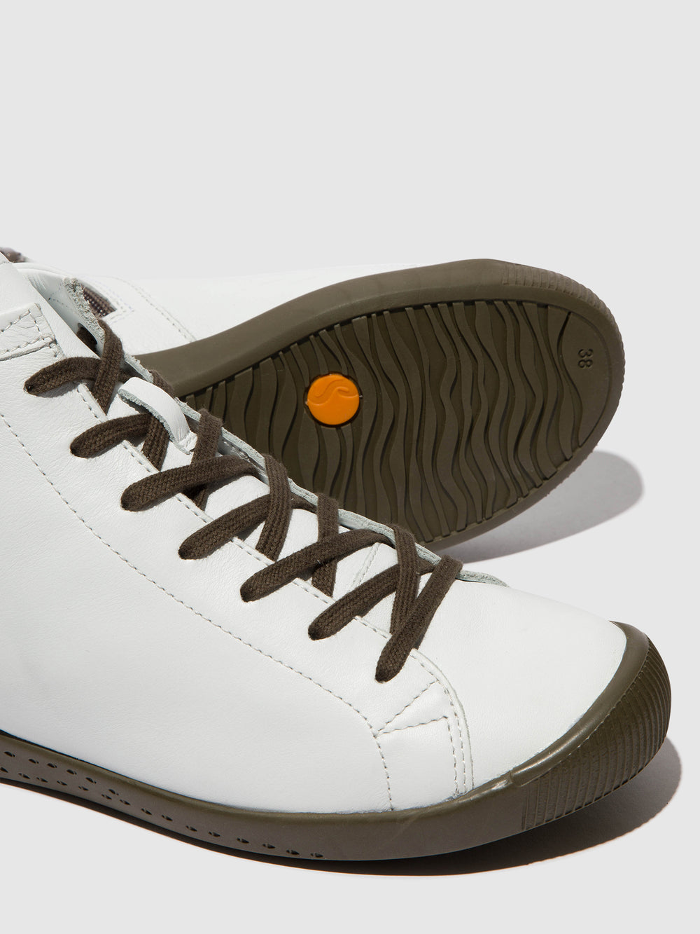 Zip Up Boots IBBI653SOF White