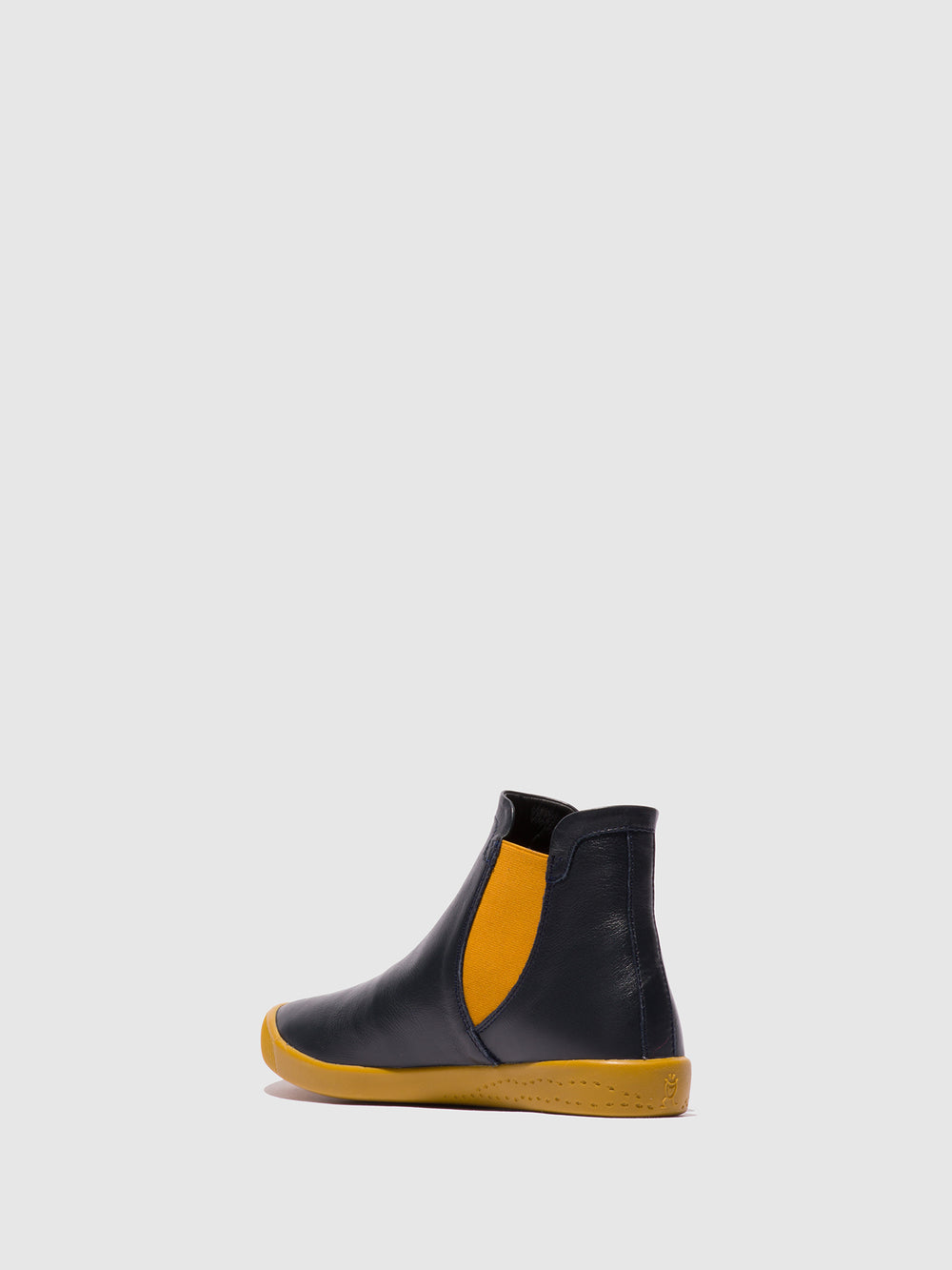 Chelsea Ankle Boots ITZI650SOF NAVY