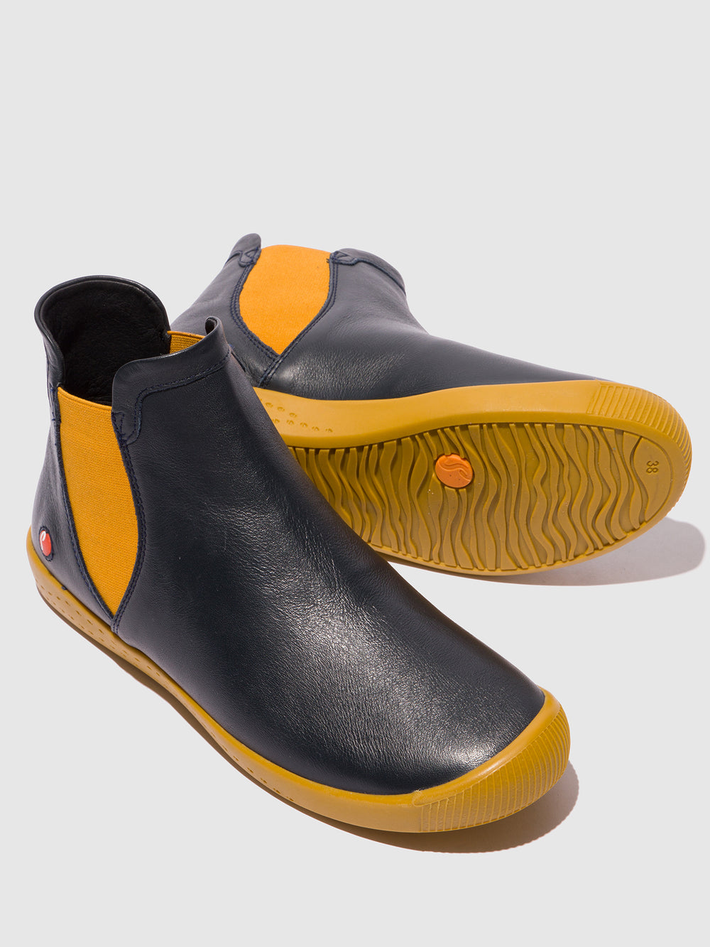 Chelsea Ankle Boots ITZI650SOF NAVY