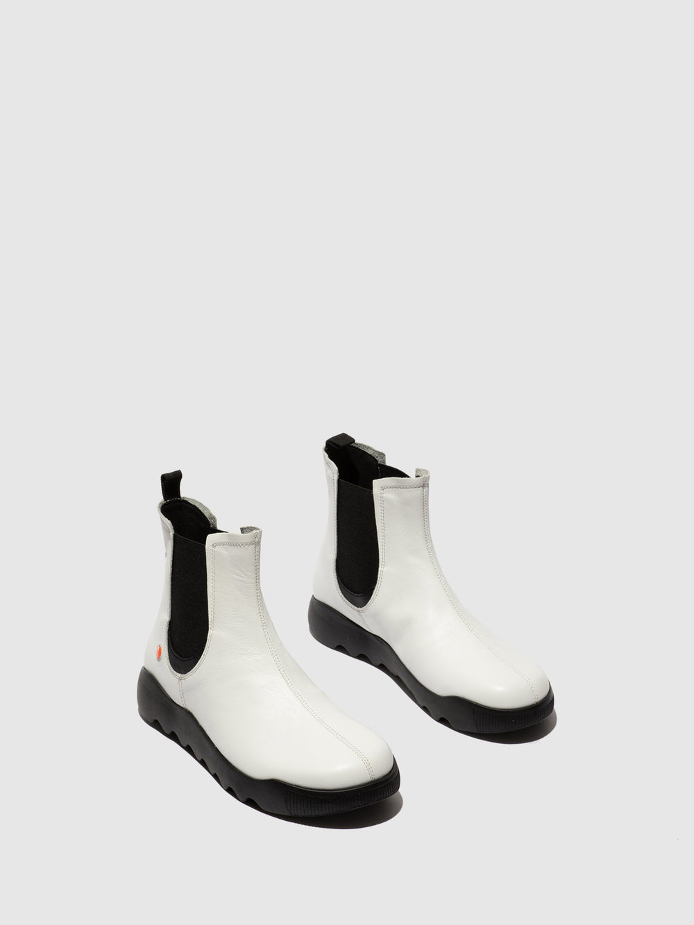 Chelsea Ankle Boots WHAD765SOF WHITE