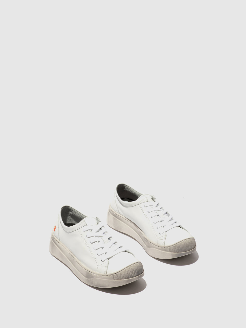 Lace-up Trainers APUR771SOF WHITE