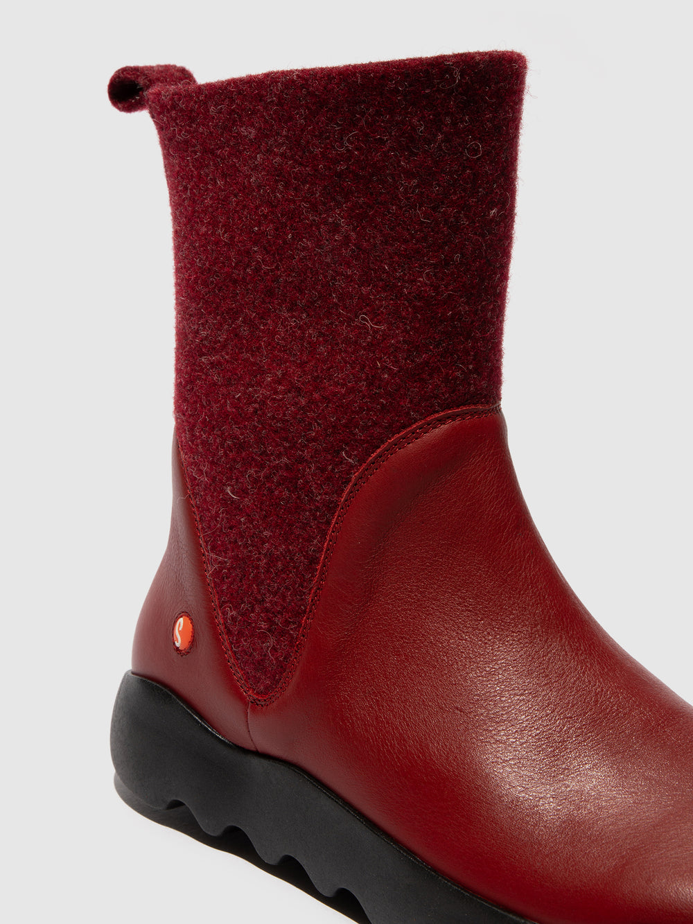 Zip Up Boots WUMI773SOF RED