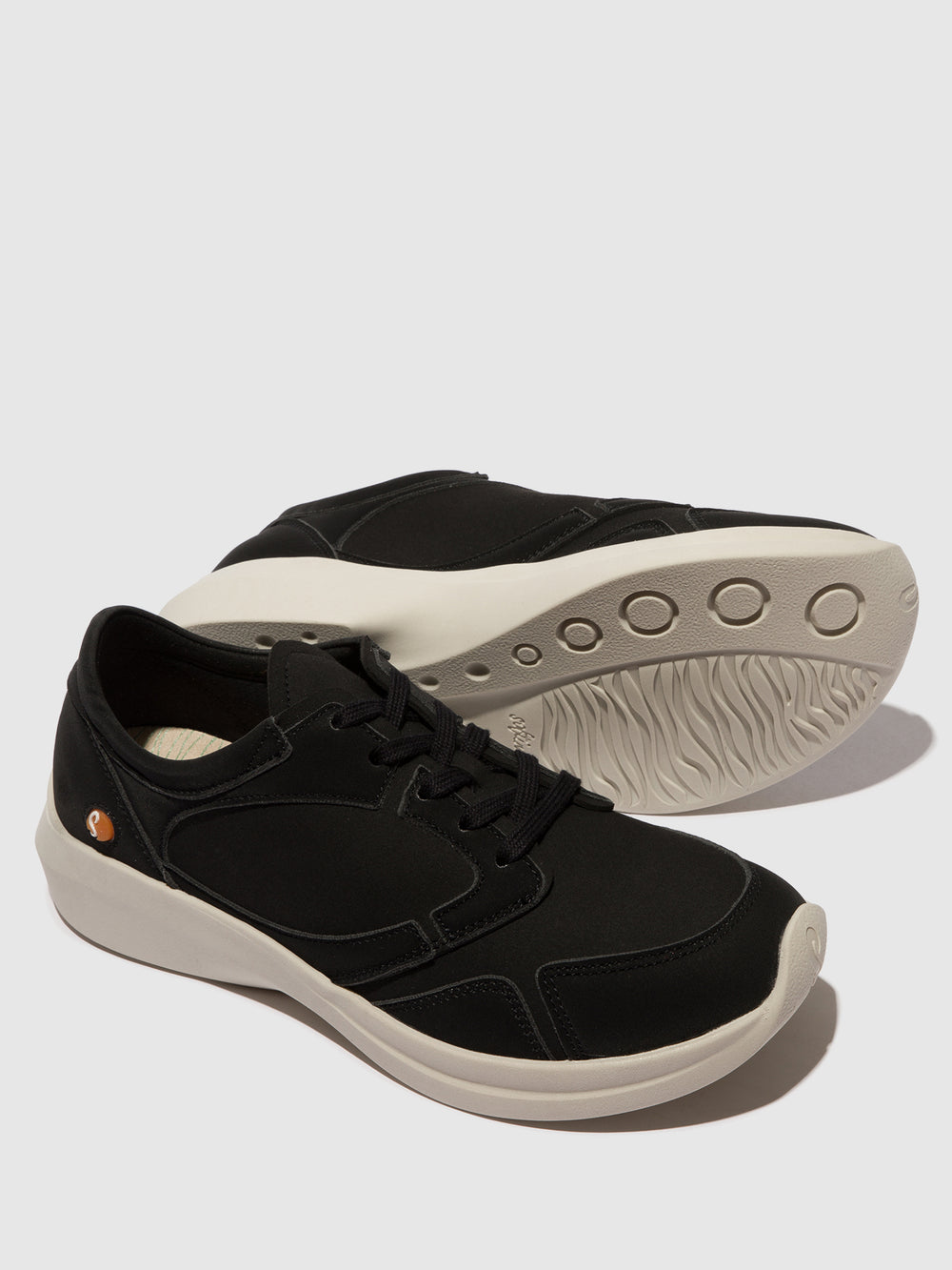 Lace-up Trainers GOLI776SOF BLACK