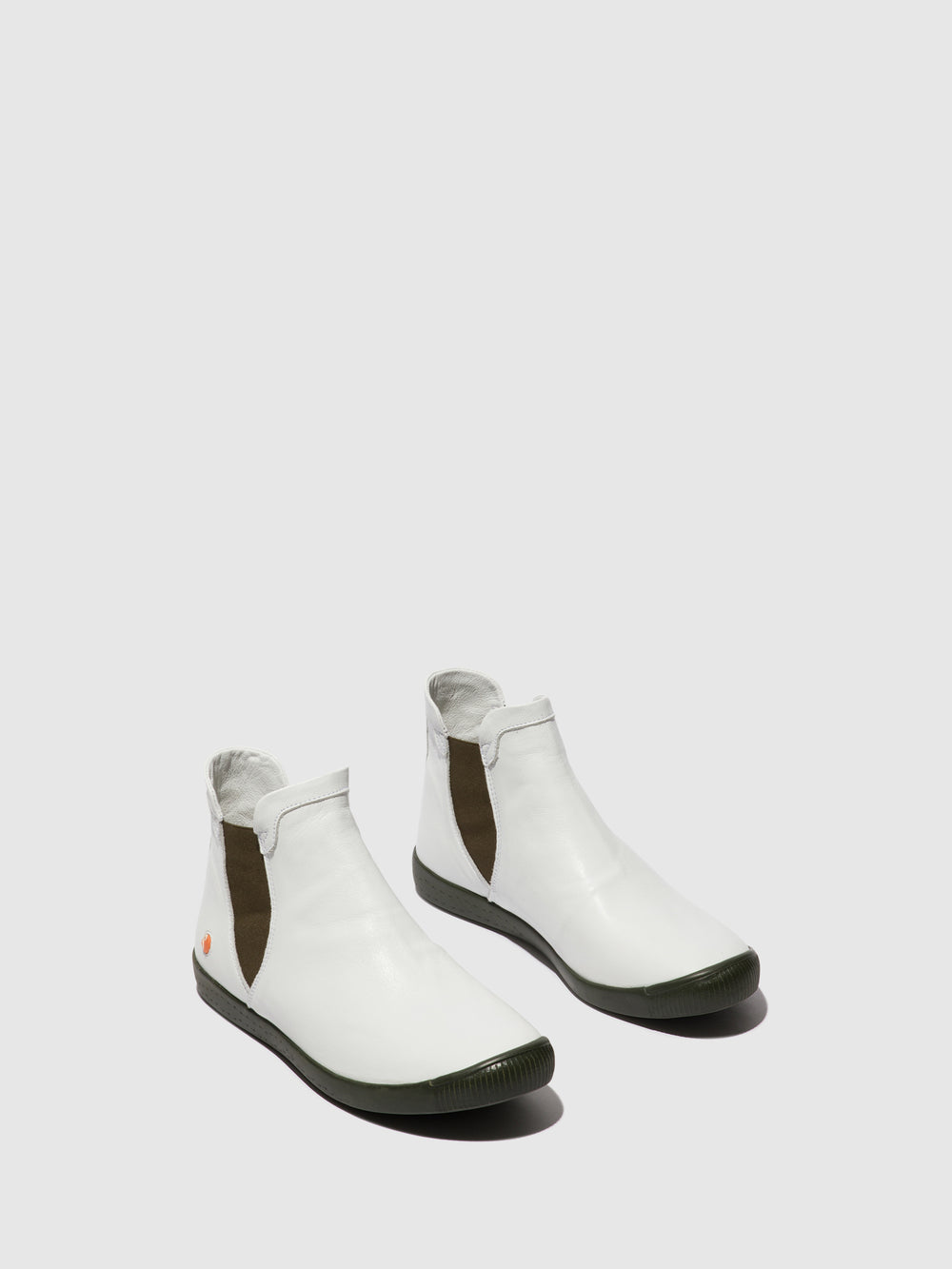 Chelsea Ankle Boots ITZI650SOF White
